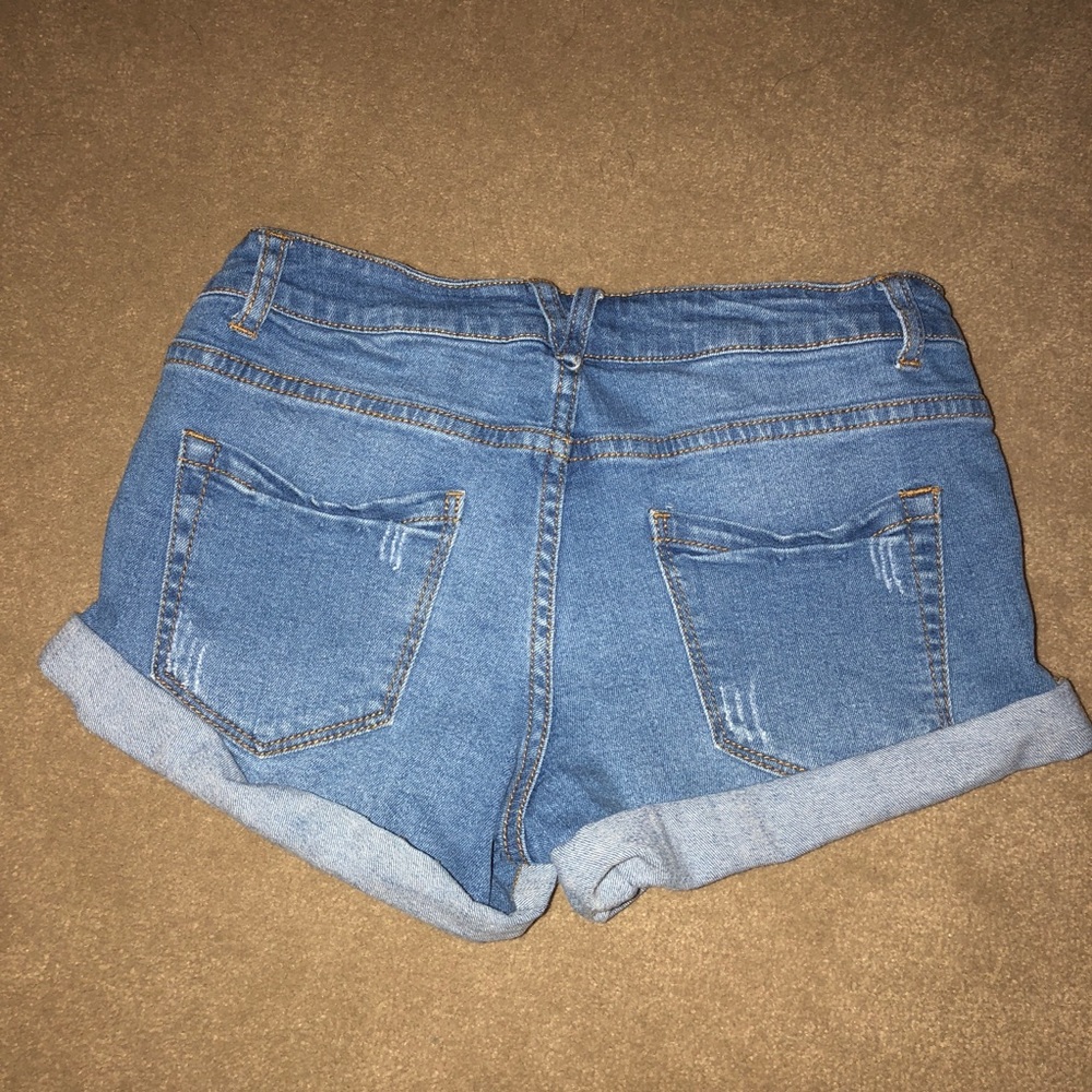 Distressed Shorts - Picture 2 of 3